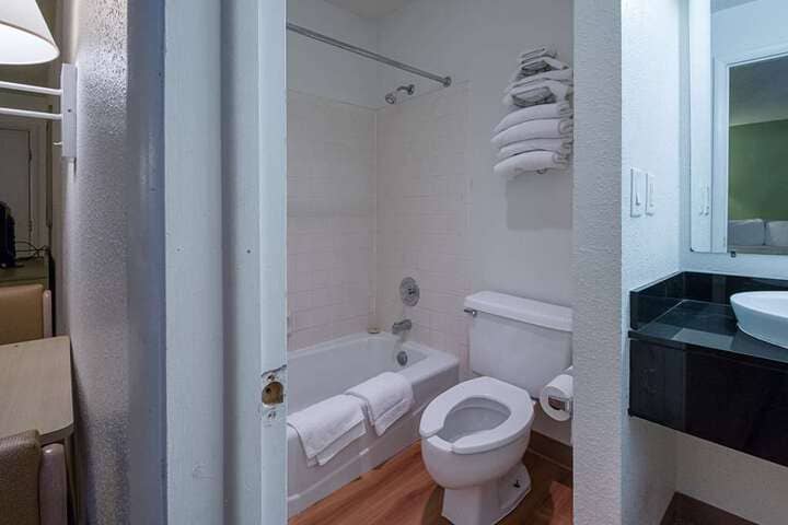 Room 42 of 53